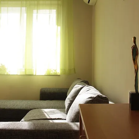 Sunny Flat Cosy Apartment