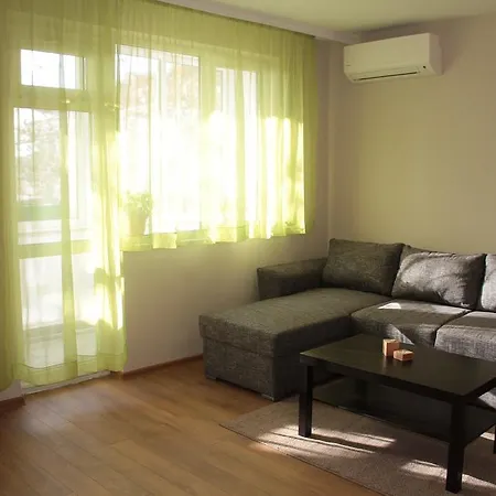 Sunny Flat Cosy